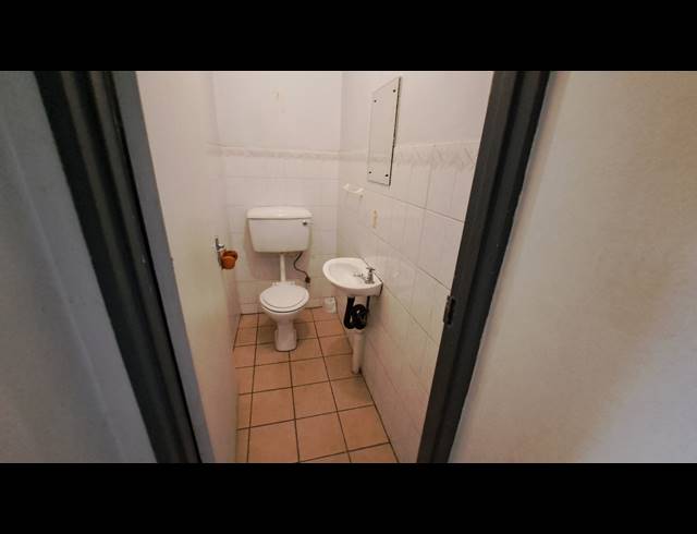 87M² OFFICE TO LET IN RICHARDS BAY CENTRAL